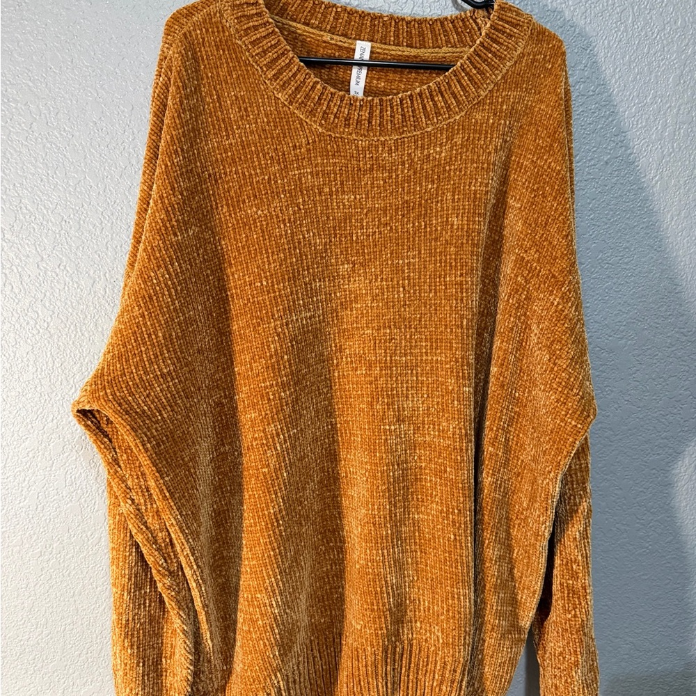 Elegant Mustard Crew Neck Sweater